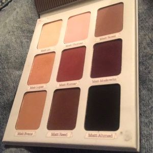 Meet Matt e Trimony. the Balm palette